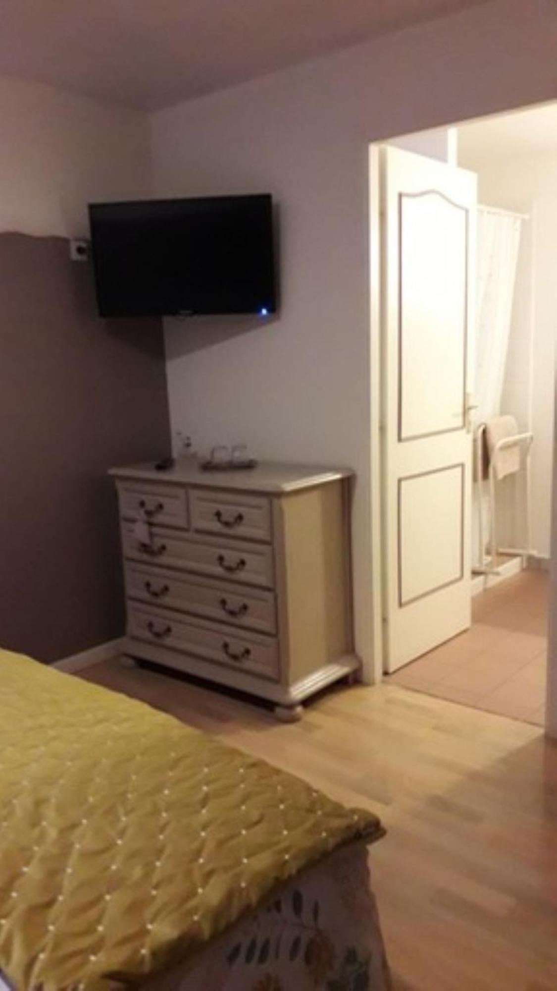 Chambres D'Hotes Hebergement F.Mathieu Saint-Maurice-sur-Moselle Exterior foto